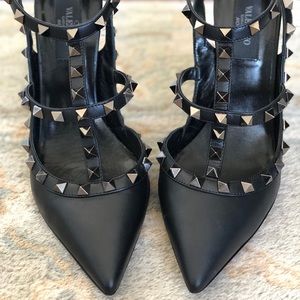 Valentino black Rockstud Heels